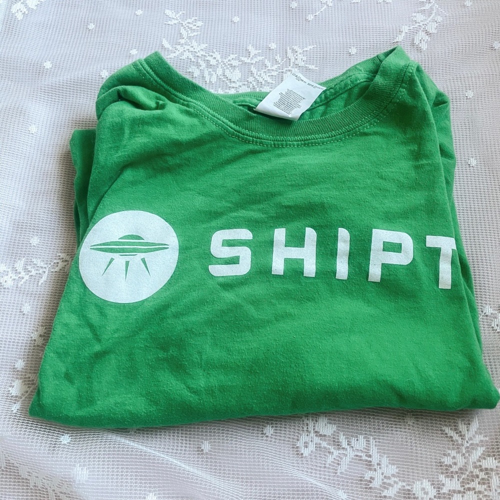Shipt shirt